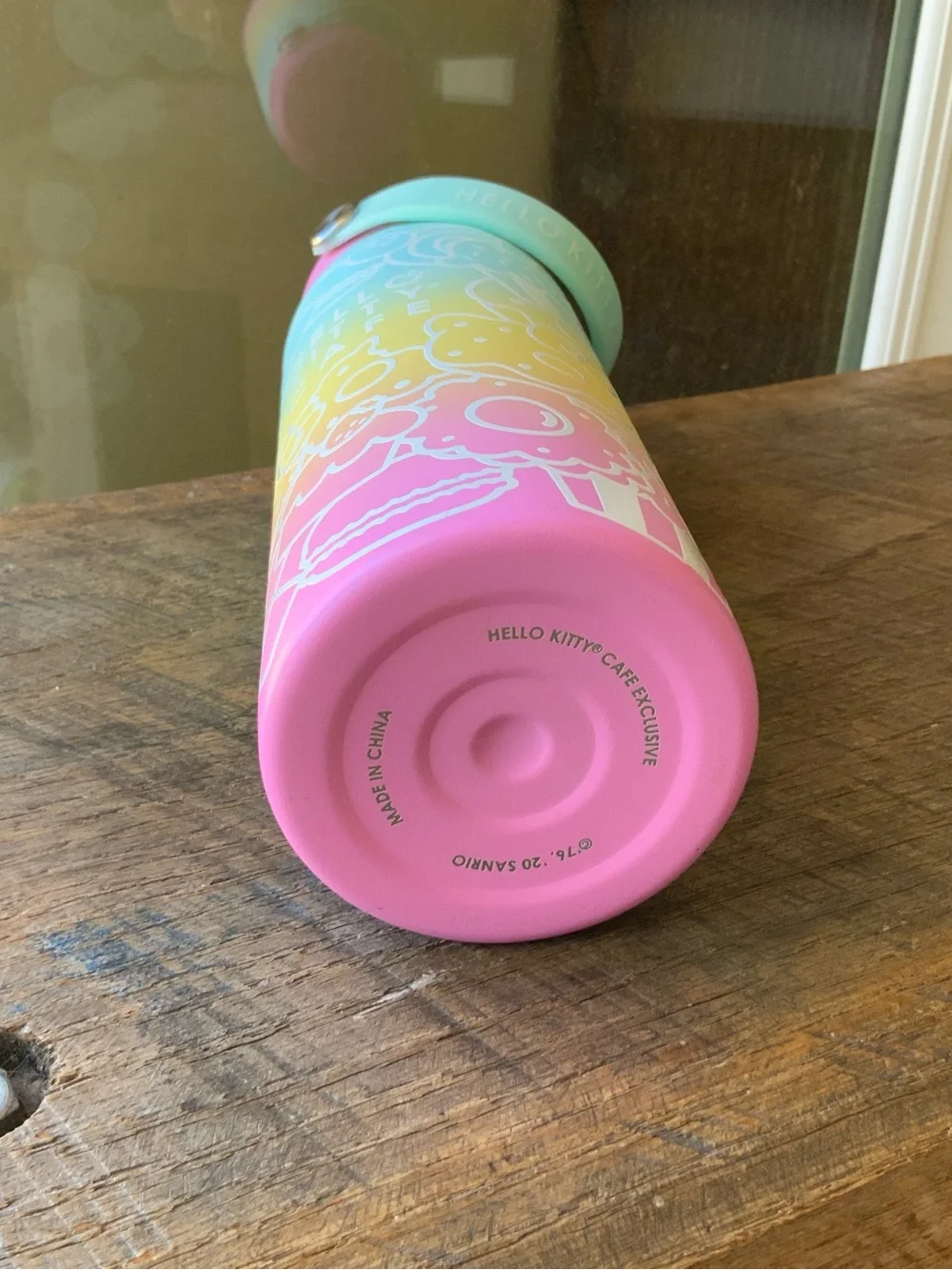 Hello Kitty Cafe Pink, Mint, Yellow Gradient Stainless Bottle